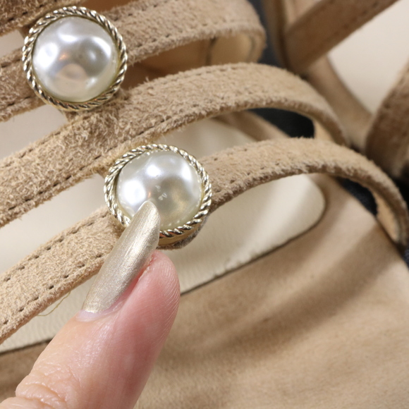 Chanel 19P 38 Beige Suede Nude pearl Centric Strappy Cage CC Logo Heels C867 - Picture 16 of 16